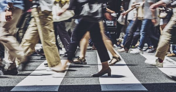 【仕事別歩数ランキング】あなたは仕事をしながらどのくらい歩いてる？