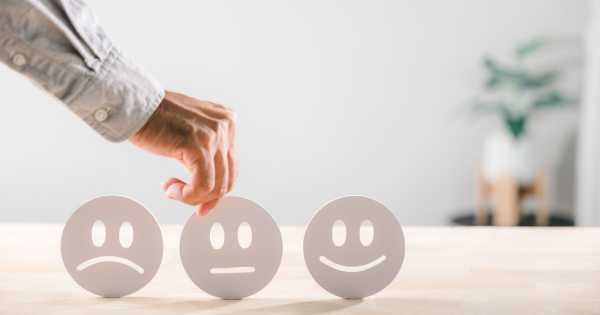 リピート顧客を増やす方法とは？LTVを高める具体施策と成功事例を紹介